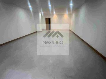 Oficina nueva en venta sector Av. primero de Mayo, cerca de la escuela Pasos.