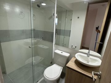 Apartamento para estrenar en Robledo, Pilarica – Medellín, piso alto con parqueadero