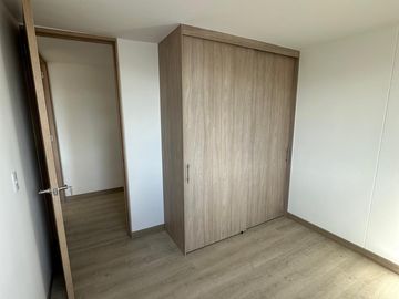 Apartamento para estrenar en Robledo, Pilarica – Medellín, piso alto con parqueadero