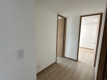 Apartamento para estrenar en Robledo, Pilarica – Medellín, piso alto con parqueadero