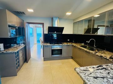 HERMOSO DEPARTAMENTO EN VENTA, EDIFICIO LA JOLLA