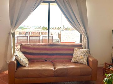 CASA EN JARDINES DEL SUR CON INMEJORABLE VISTA AL MAR