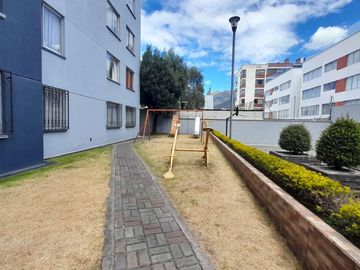 Venta departamento en Conjunto Privado, cerca Colegio de América