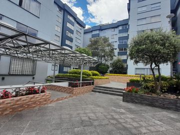 Venta departamento en Conjunto Privado, cerca Colegio de América