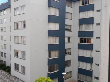 Venta departamento en Conjunto Privado, cerca Colegio de América