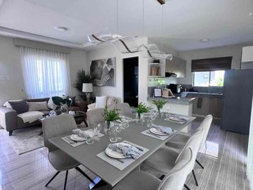 5 Bedrooms, 3 Toilet & Bath with attic/ for sale in Laguna