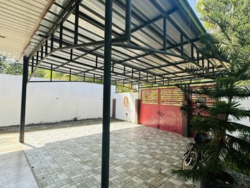HOUSE AND LOT WITH SWIMMING POOL INCOME GENERATING FOR SALE IN PANGLAO ISLAND OF BOHOL