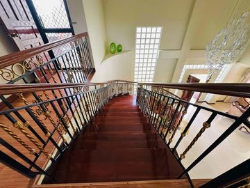 HOUSE AND LOT WITH SWIMMING POOL FOR SALE SEAVIEW IN PANGLAO ISLAND OF BOHOL