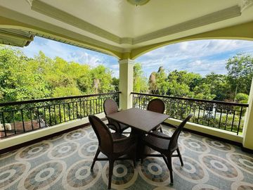 HOUSE AND LOT WITH SWIMMING POOL FOR SALE SEAVIEW IN PANGLAO ISLAND OF BOHOL