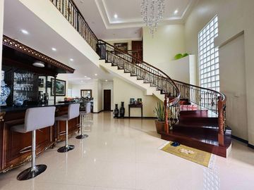 HOUSE AND LOT WITH SWIMMING POOL FOR SALE SEAVIEW IN PANGLAO ISLAND OF BOHOL