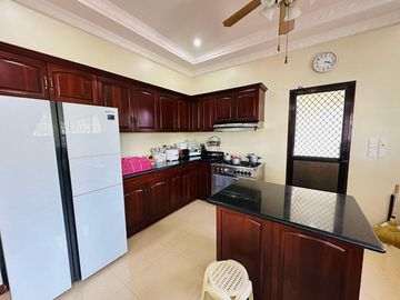 HOUSE AND LOT WITH SWIMMING POOL FOR SALE SEAVIEW IN PANGLAO ISLAND OF BOHOL