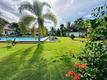 HOUSE AND LOT WITH SWIMMING POOL FOR SALE SEAVIEW IN PANGLAO ISLAND OF BOHOL