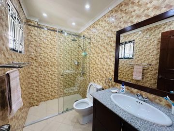 HOUSE AND LOT WITH SWIMMING POOL FOR SALE SEAVIEW IN PANGLAO ISLAND OF BOHOL
