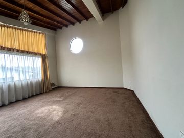 Casa de venta sector selva alegre dentro de urbanización