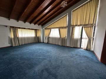Casa de venta sector selva alegre dentro de urbanización