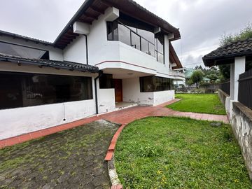 Casa de venta sector selva alegre dentro de urbanización