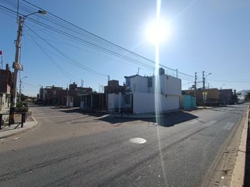 Oportunidad: Terreno con construcción en venta en La Florida IV, Subtanjalla