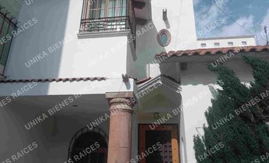 BONITA CASA EN CONDOMINIO, CERCA DE CU, TOLUCA CENTRO, BUENOS ACABADOS