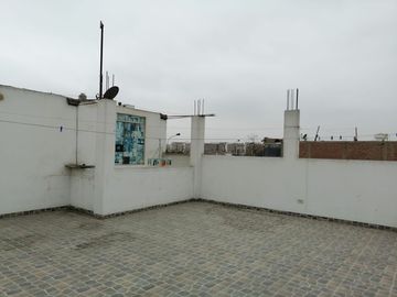 Venta de casa de 3 pisos en Condominio Los Sauces de Carabayllo