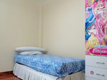 Venta de casa de 3 pisos en Condominio Los Sauces de Carabayllo