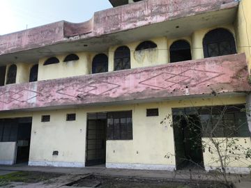 Venta de terreno con potencial en Campoy