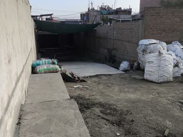 Venta de terreno con potencial en Campoy