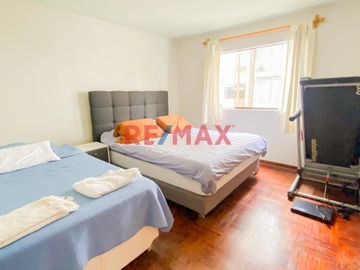 Se Vende Casa En Esquina – Salamanca (Ate)