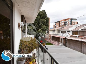 Yanuncay, Venta de Casa Rentera de Dos Apartamentos