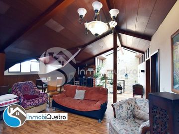 Yanuncay, Venta de Casa Rentera de Dos Apartamentos
