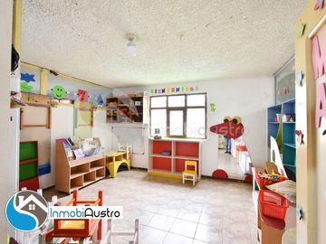 Yanuncay, Venta de Casa Rentera de Dos Apartamentos