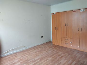 CASA EN VENTA QUILPUE, CENTRAL 5 DORM. 3 BAÑOS $125ms. Sólo CONTADO