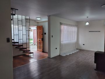 CASA EN VENTA QUILPUE, CENTRAL 5 DORM. 3 BAÑOS $125ms. Sólo CONTADO