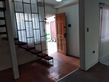 CASA EN VENTA QUILPUE, CENTRAL 5 DORM. 3 BAÑOS $125ms. Sólo CONTADO