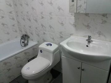 CASA EN VENTA QUILPUE, CENTRAL 5 DORM. 3 BAÑOS $125ms. Sólo CONTADO