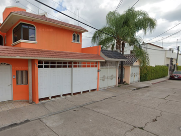 VENTA DE CASA EN EL DORADO 1RA SECC AGUASCALIENTES