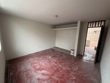 ¡Comas! Venta de Casa 160 m² a Valor Terreno – Urb. Carabayllo