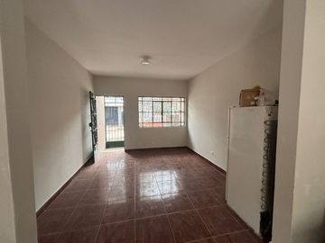 ¡Comas! Venta de Casa 160 m² a Valor Terreno – Urb. Carabayllo