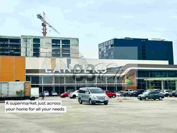 The Veranda at Arca South | For Sale: Fully Furnished One Bedroom Unit with Parking