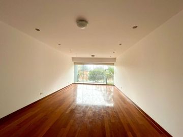 VENDO LINDO DEPARTAMENTO EN CHACARILLA, SURCO, FRENTE A COLEGIO SANTA MARÍA, LINDA VISTA A JARDINES Y A METROS DE PARQUE🌿