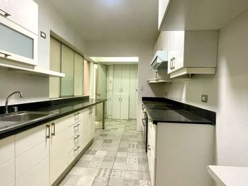 VENDO LINDO DEPARTAMENTO EN CHACARILLA, SURCO, FRENTE A COLEGIO SANTA MARÍA, LINDA VISTA A JARDINES Y A METROS DE PARQUE🌿