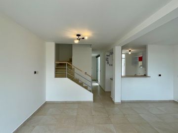 Extraordinaria casa con 117 m2 en Sol de Galicia Conjunto Residencial. Cerritos. Galicia. Pereira - Colombia.