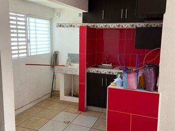 DEPARTAMENTO PLANTA BAJA ALTA VISTA CERCA DE HOSPITALES Y UTEZ CUERNAVACA