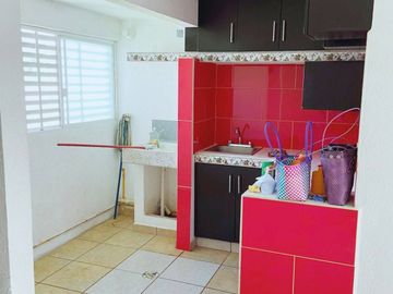 DEPARTAMENTO PLANTA BAJA ALTA VISTA CERCA DE HOSPITALES Y UTEZ CUERNAVACA