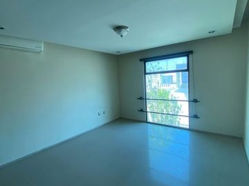 CASA EN LOS REALES SALTILLO
