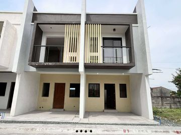 Preselling 2 Storey 4 Bedroom Townhouse in Malanday Valenzuela City-JV2