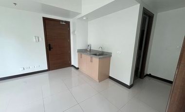 Condo for sale in Quantum Residences Buendia Taft Pasay