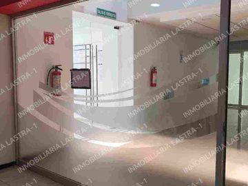 Venta de Consultorio Medio en el Corporativo San Gabriel en Veracruz.