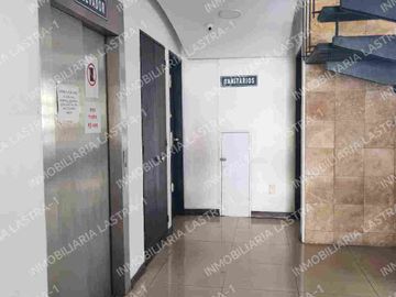 Venta de Consultorio Medio en el Corporativo San Gabriel en Veracruz.