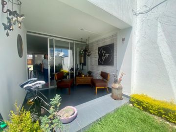 CASA DE VENTA EN CONJUNTO PRIVADO EN TUMBACO SECTOR GONZALO PIZARRO
