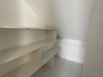 CASA DE VENTA EN CONJUNTO PRIVADO EN TUMBACO SECTOR GONZALO PIZARRO